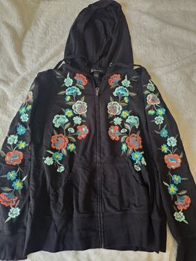 INC International Concepts L Black Floral Embroidered Zip Hoodie